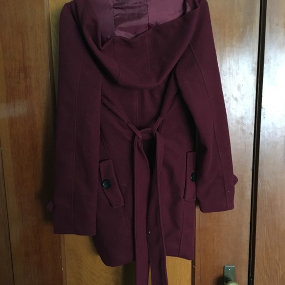 Feminine peacoat - Picture 3 of 3